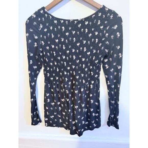 Womens American Eagle Fitted Long Sleeve Medium Boho Shirt Black Floral - Picture 2 of 5